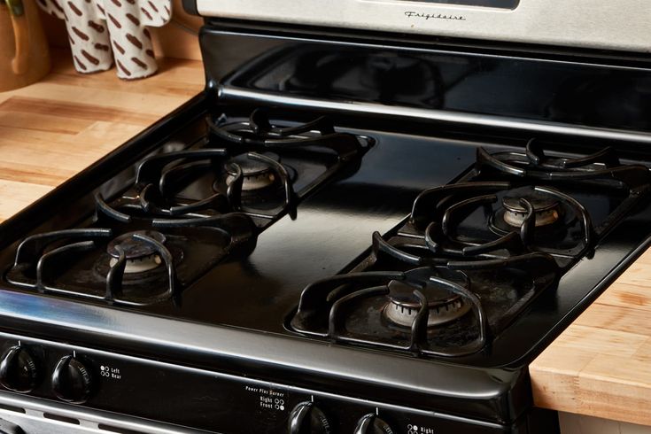 Best way to clean stove tops
