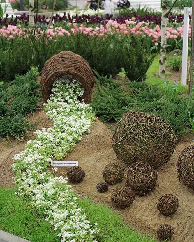 Ideas for lawn decoration