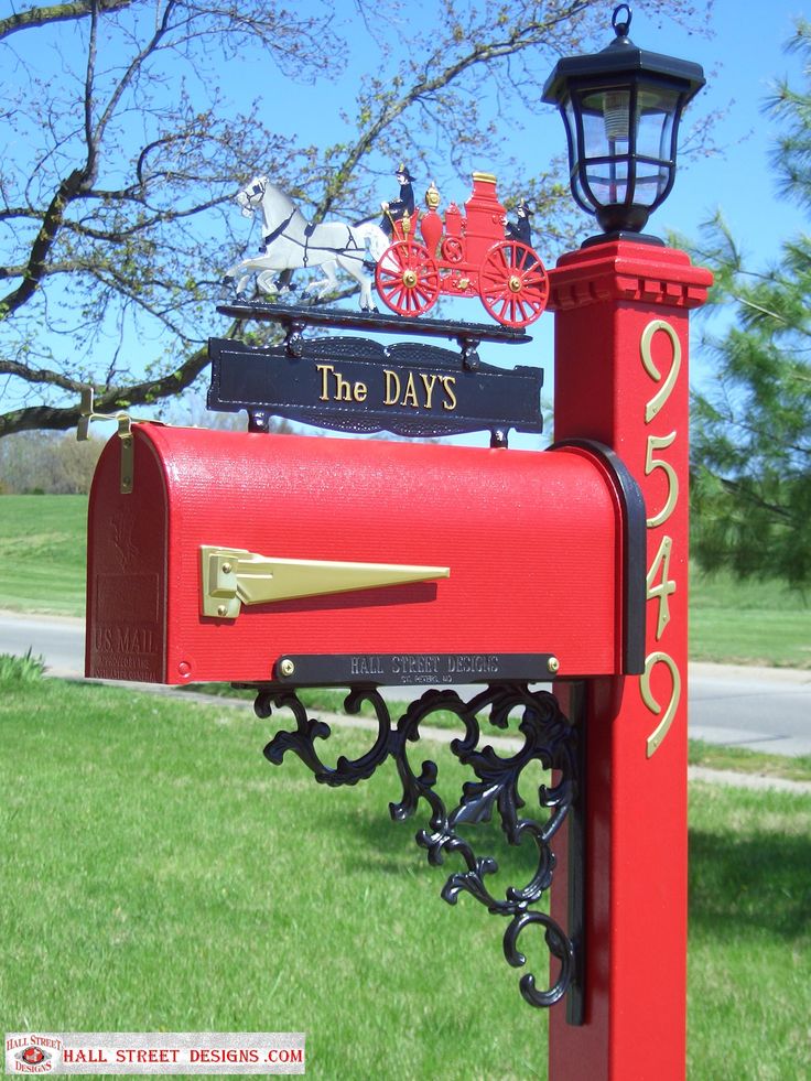 Landscape around a mailbox