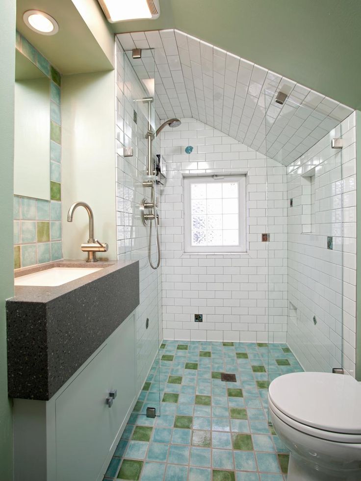 Tips for decorating small bathrooms