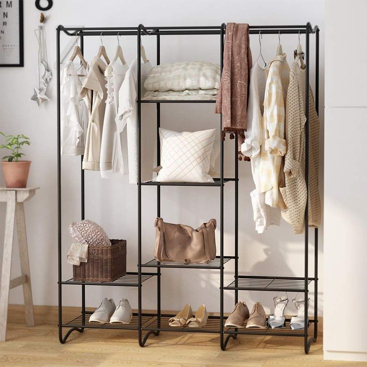 Bedroom storage ideas for clothing