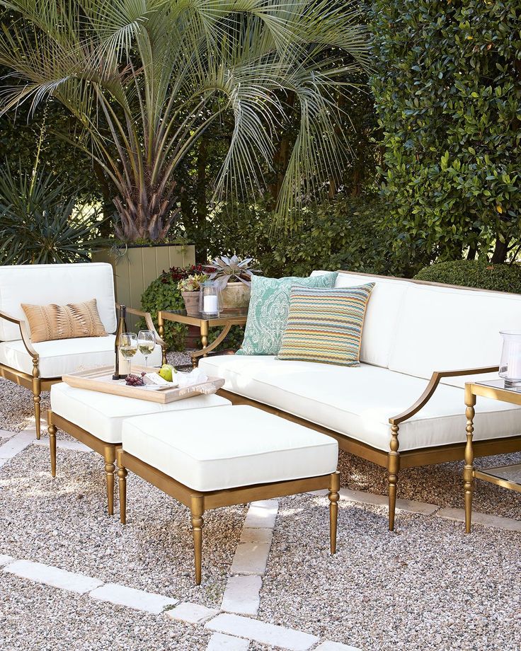 Outdoor furniture stores