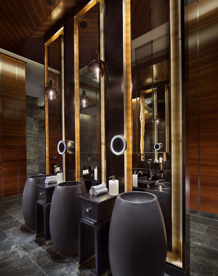 Luxury hotel bathroom design