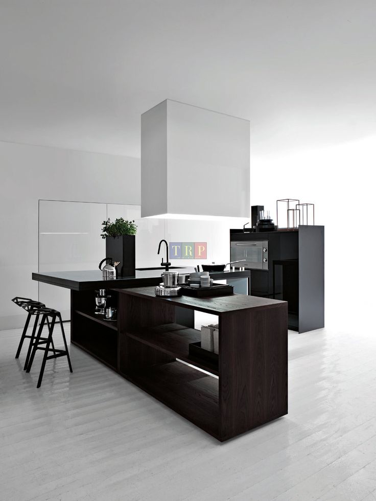 Black & white kitchen design