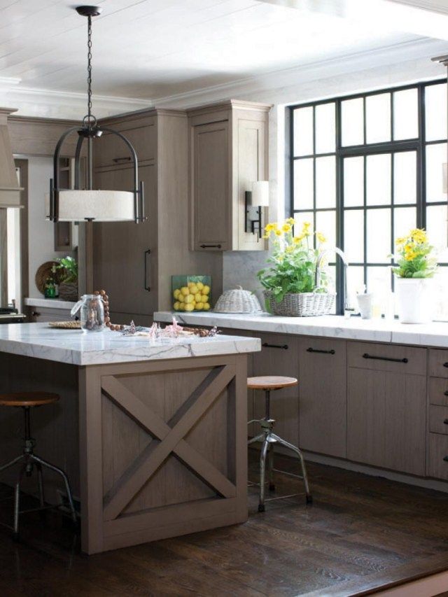 Traditional kitchen designs for small kitchens