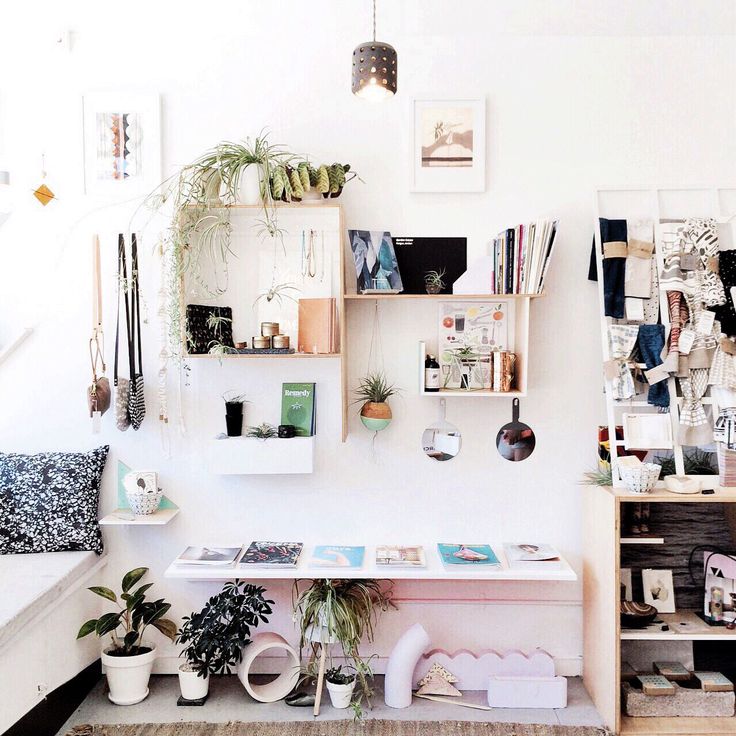 How to organize a small room