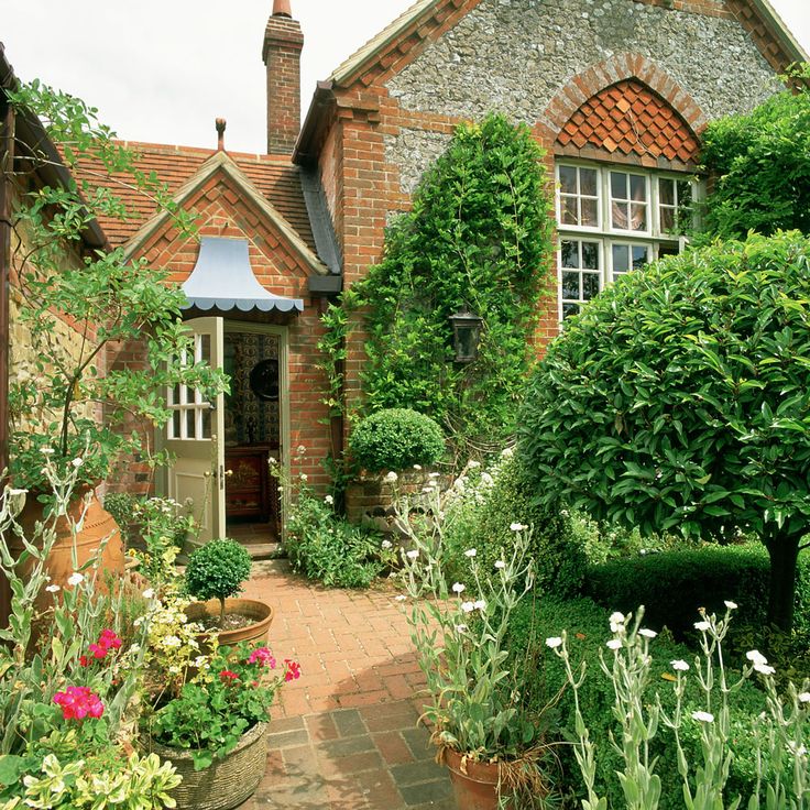 English cottage garden design