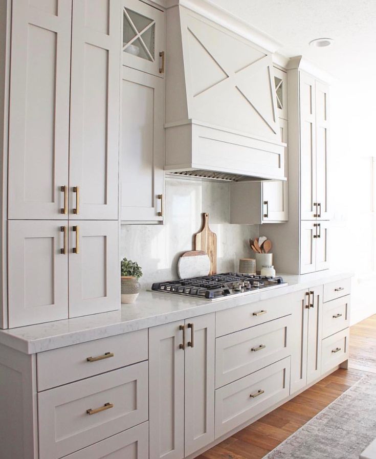 White kitchen trend