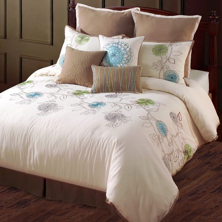 How to clean down comforter at home