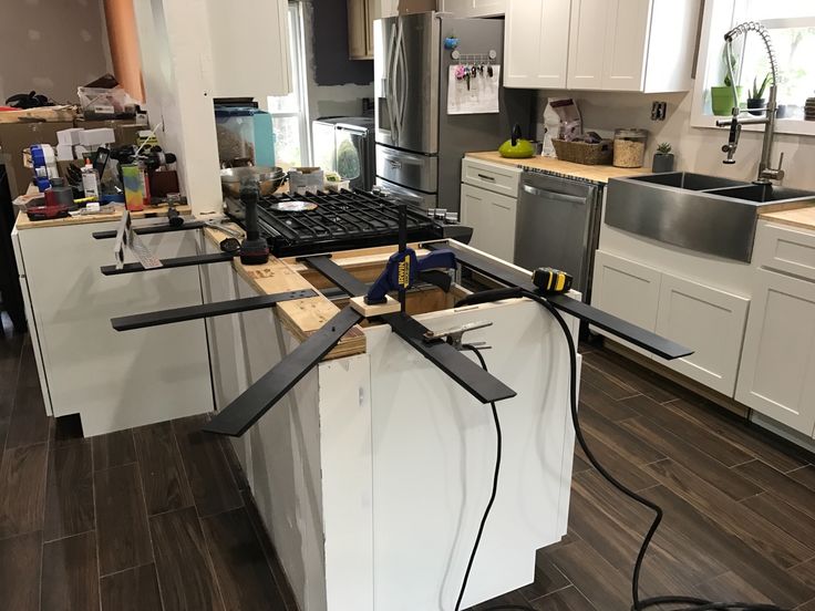 White breakfast bar worktop