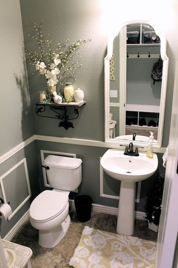 Decorating small bathrooms