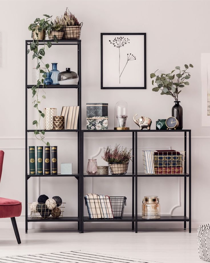 How to style a bookshelf