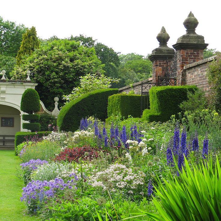 Classic english garden design