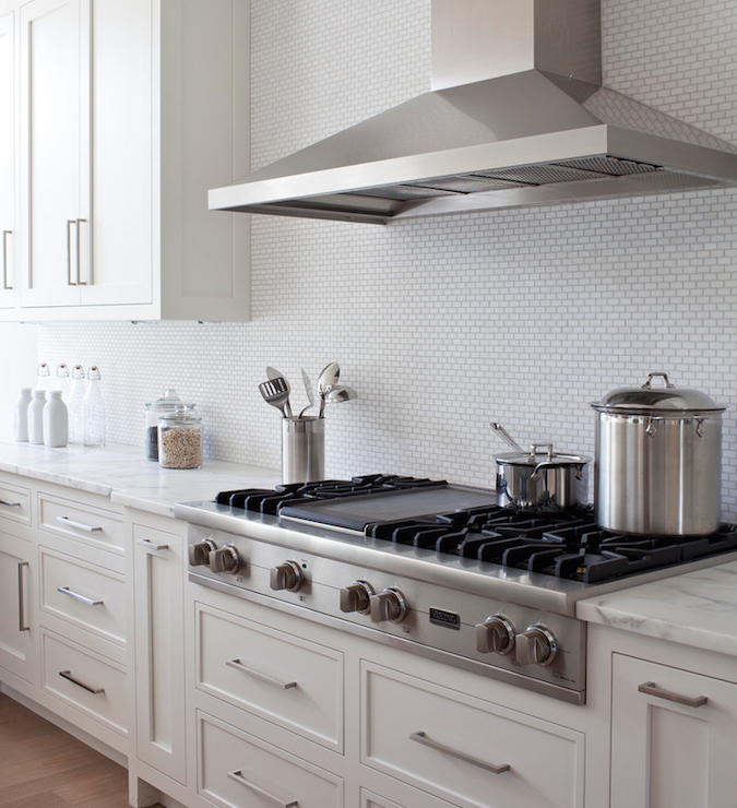 Kitchen backsplash stove