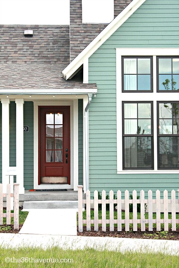 Best fence paint colors