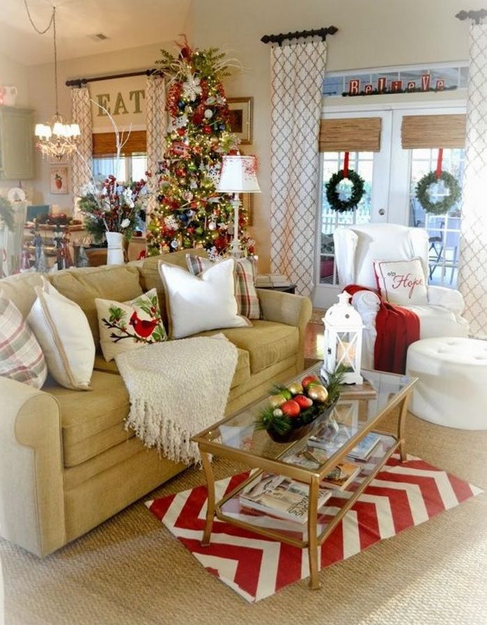 Decorating christmas living room