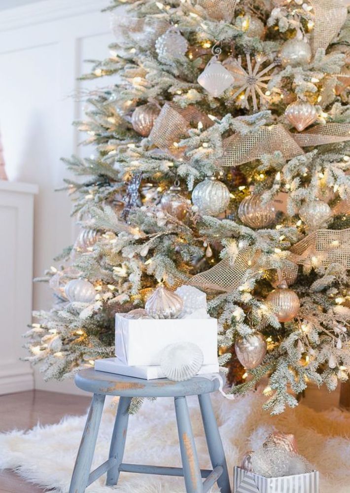 How to decorate a big christmas tree