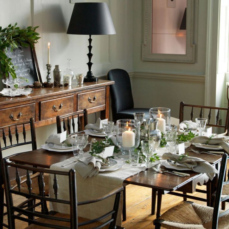 Dining table decorating items