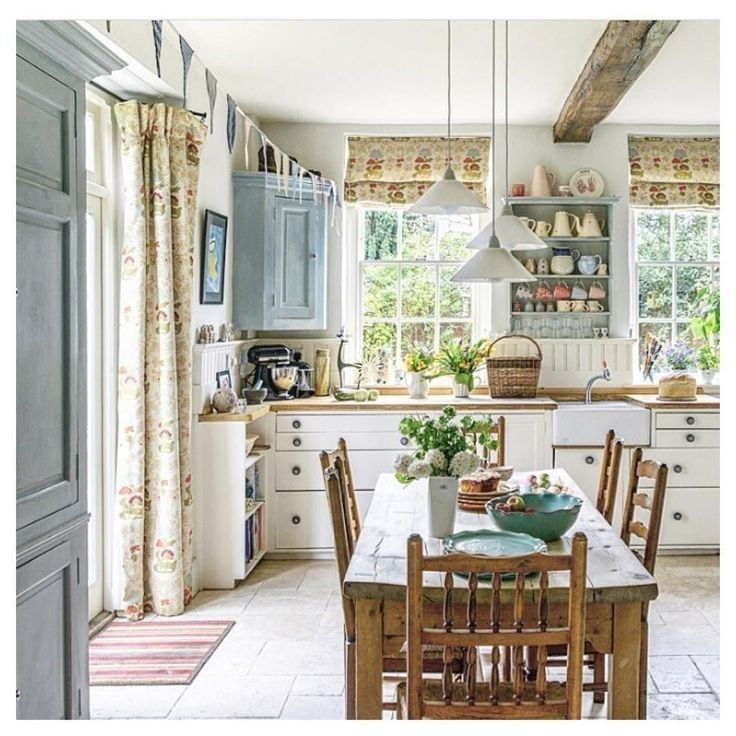 Country cottage kitchen