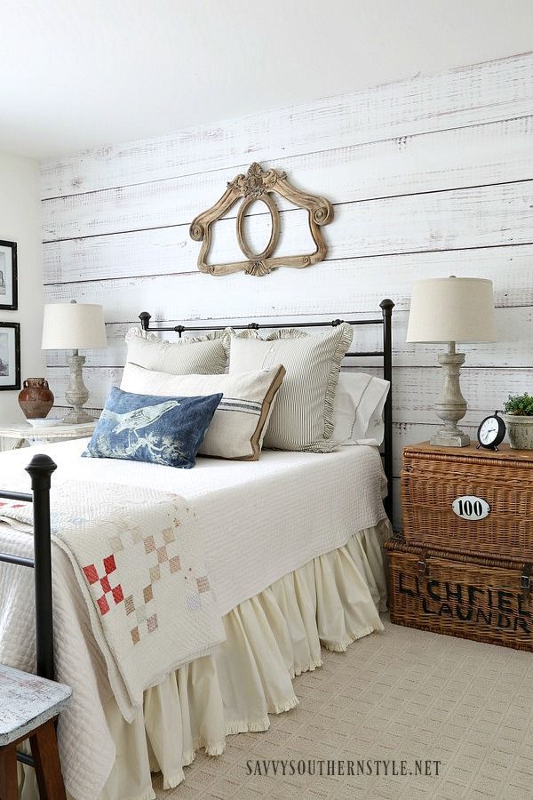 Farmhouse chic bedrooms