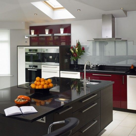 Neutral kitchen with pops of color