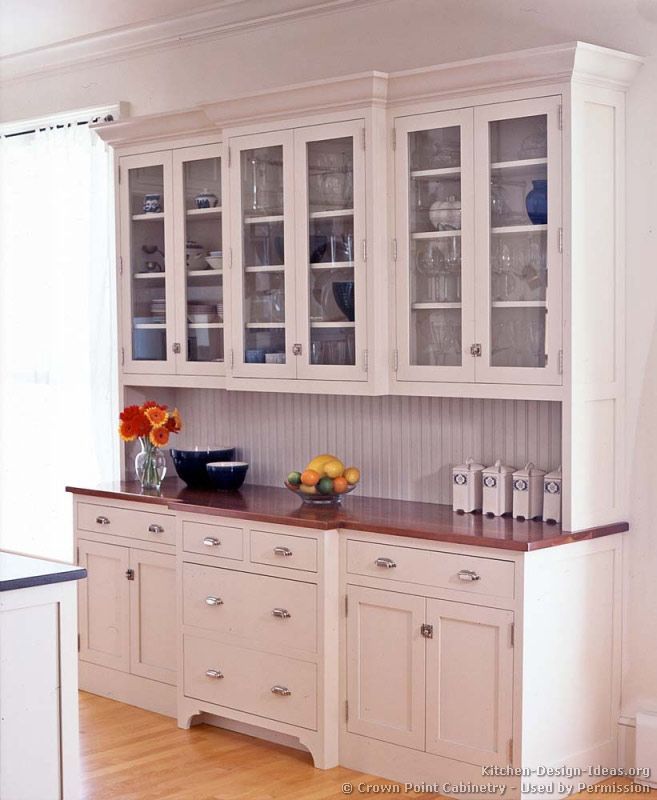 Standing kitchen cabinets