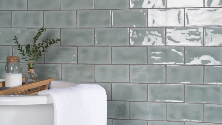 How to tile walls in bathroom