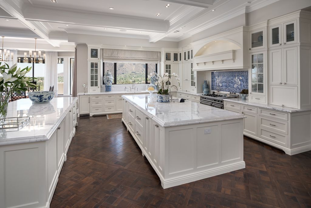 Luxurious white kitchens