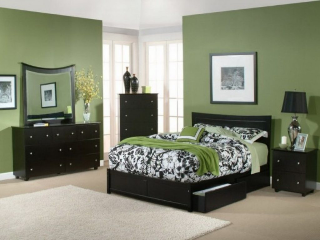 Black furniture bedroom paint