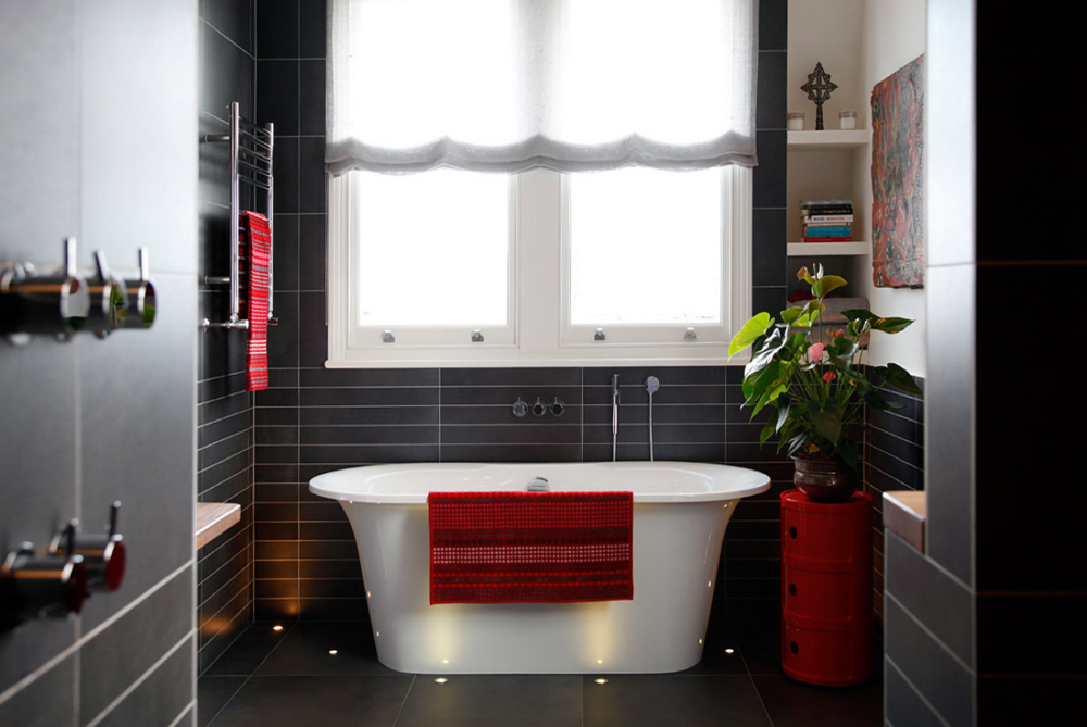 Red bathroom design